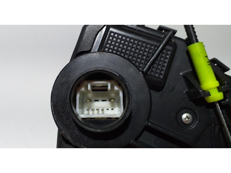 Recambio de cerradura puerta delantera izquierda para toyota auris hybrid active referencia OEM IAM A046693 67192 
