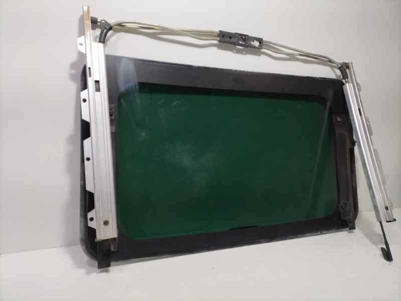 Recambio de techo para land rover discovery (lt) td5 referencia OEM IAM 10P 83033 