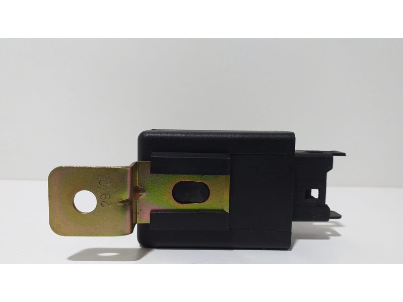 Recambio de rele para suzuki jimny sn (fj) hard top pepe jeans referencia OEM IAM 3870076G12 56286 