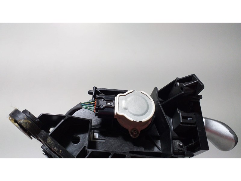 Recambio de palanca cambio para toyota auris hybrid active referencia OEM IAM 3355012D80 67194 