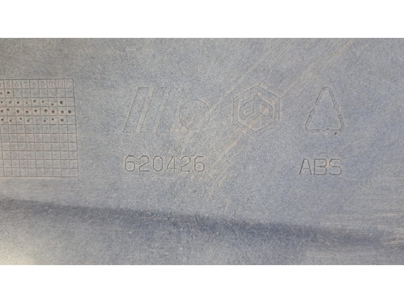 Recambio de molduras traseras para piaggio (vespa) x9 x9 125 evolution referencia OEM IAM M239M 76780 