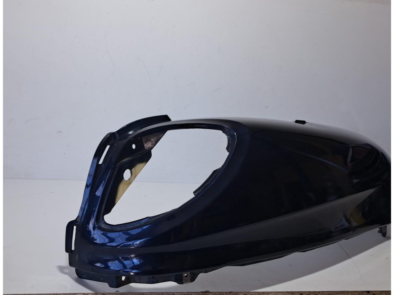 Recambio de molduras traseras para piaggio (vespa) x9 x9 125 evolution referencia OEM IAM M239M 76780 