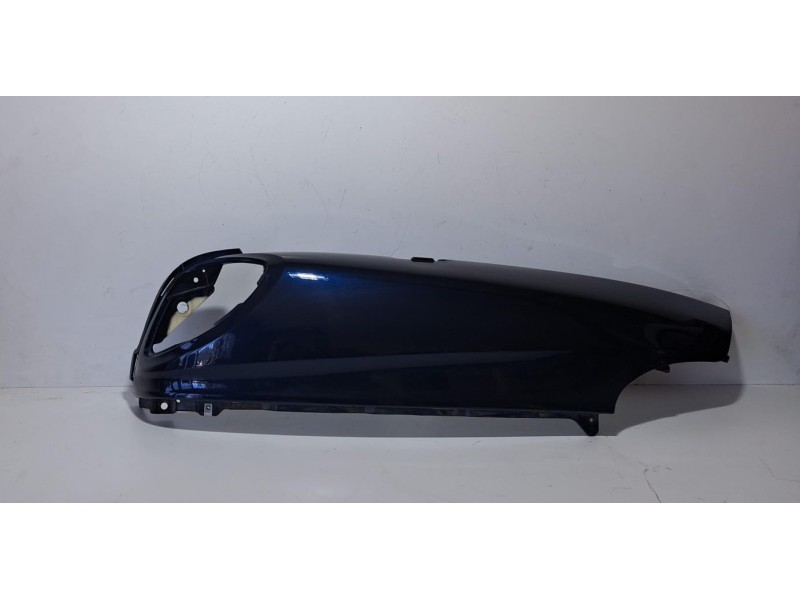 Recambio de molduras traseras para piaggio (vespa) x9 x9 125 evolution referencia OEM IAM M239M 76780 
