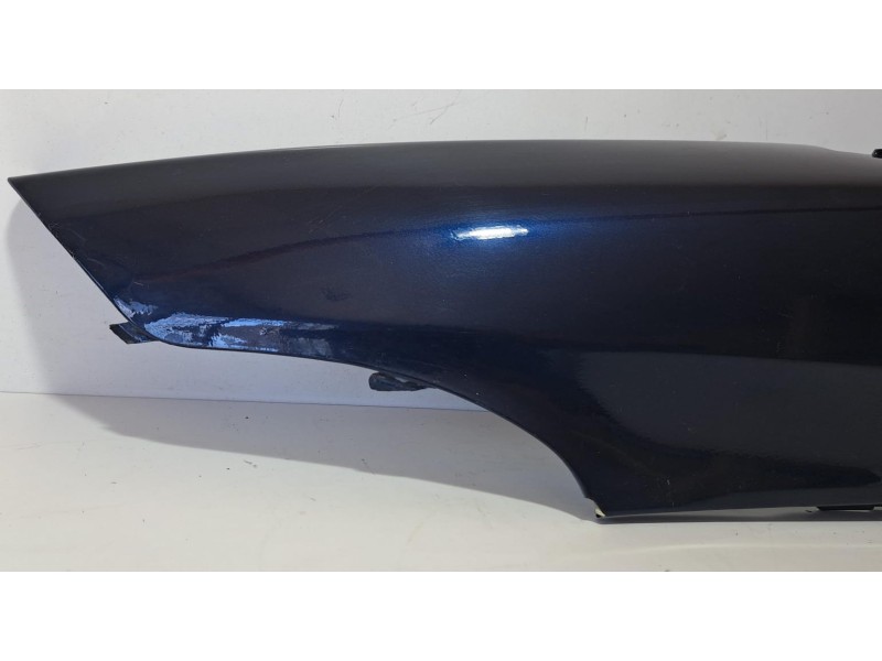 Recambio de molduras traseras para piaggio (vespa) x9 x9 125 evolution referencia OEM IAM PIAGGIO620425 76781 