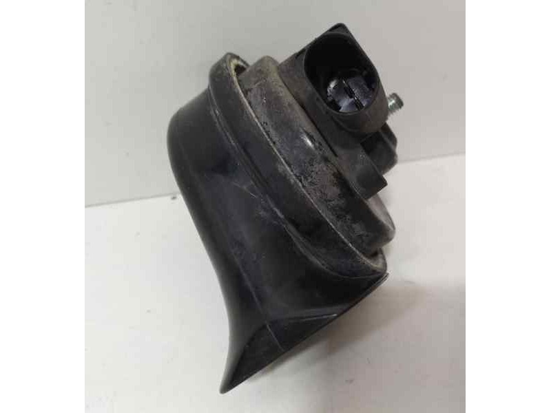 Recambio de claxon para audi a4 berlina (8e) 2.5 tdi (120kw) referencia OEM IAM 8E0951221 83093 