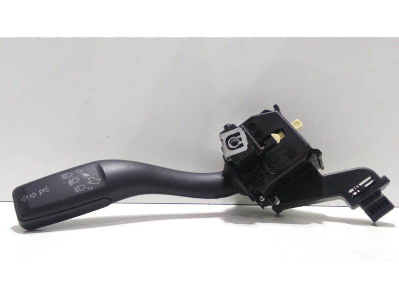Recambio de mando intermitentes para audi a3 sportback (8p) 1.9 tdi attraction referencia OEM IAM 8P0953513E 48222 