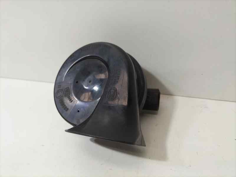 Recambio de claxon para audi a4 berlina (8e) 2.5 tdi (120kw) referencia OEM IAM 8E0951221 83093 