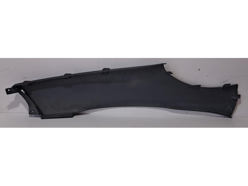 Recambio de molduras traseras para piaggio (vespa) x9 x9 125 evolution referencia OEM IAM SX577997 76787 