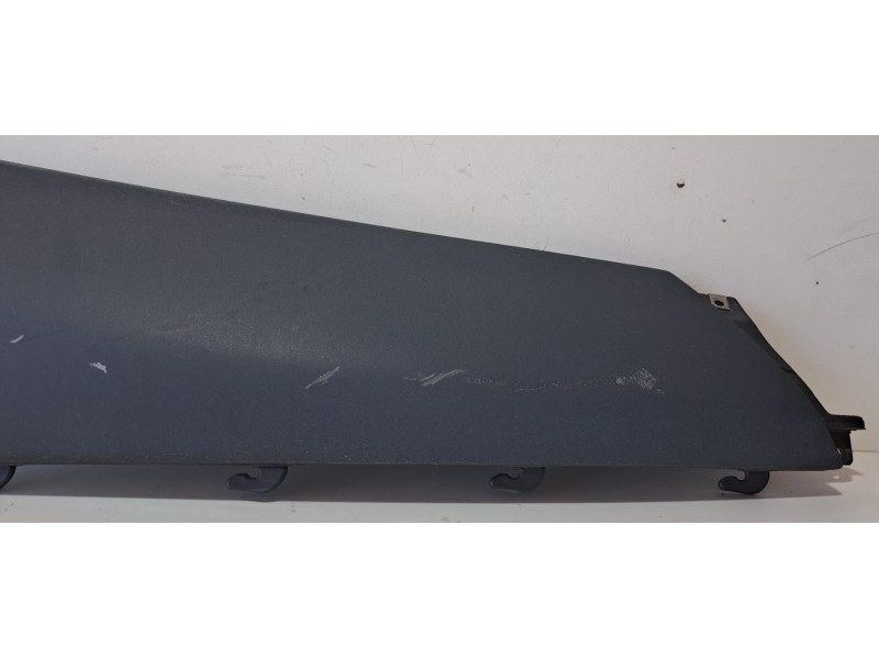 Recambio de molduras traseras para piaggio (vespa) x9 x9 125 evolution referencia OEM IAM DX577998 76788 