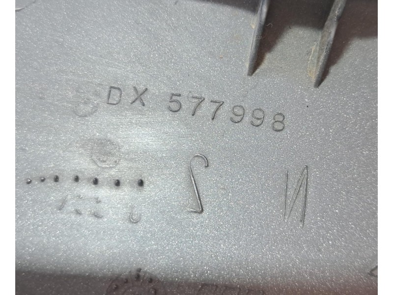 Recambio de molduras traseras para piaggio (vespa) x9 x9 125 evolution referencia OEM IAM DX577998 76788 