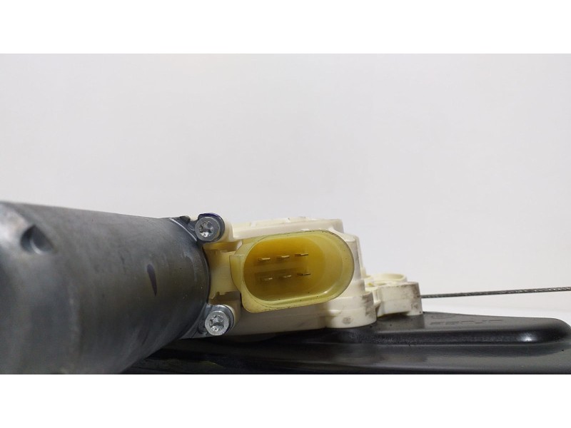 Recambio de elevalunas trasero derecho para bmw x5 (e70) 3.0d referencia OEM IAM 7137030S 60227 