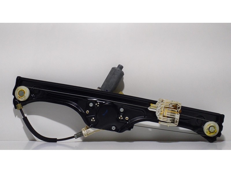 Recambio de elevalunas trasero derecho para bmw x5 (e70) 3.0d referencia OEM IAM 7137030S 60227 