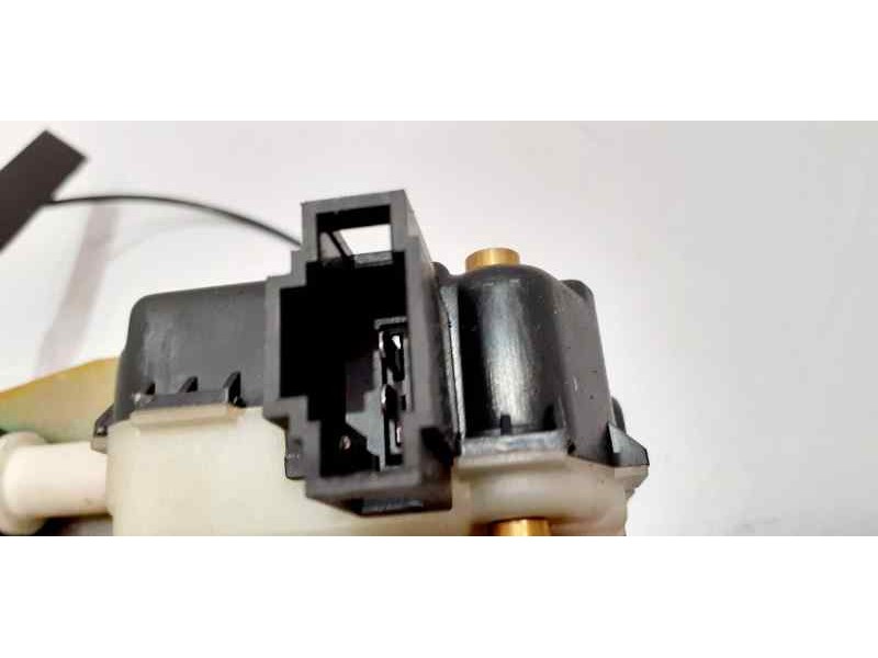 Recambio de cerradura maletero / porton para volkswagen touareg (7la) tdi v10 referencia OEM IAM 7L0827506D 43561 