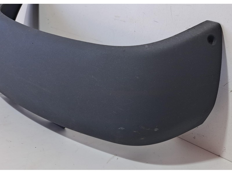 Recambio de molduras traseras para piaggio (vespa) x9 x9 125 evolution referencia OEM IAM PIAGGIO575568 76789 