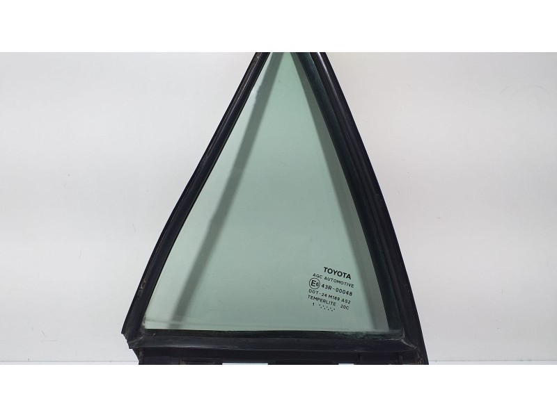 Recambio de luna custodia trasera izquierda para toyota auris hybrid active referencia OEM IAM 6818902090 67215 