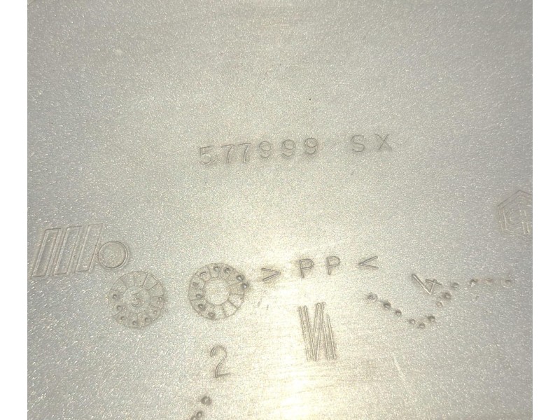 Recambio de molduras delanteras para piaggio (vespa) x9 x9 125 evolution referencia OEM IAM M239M 76791 