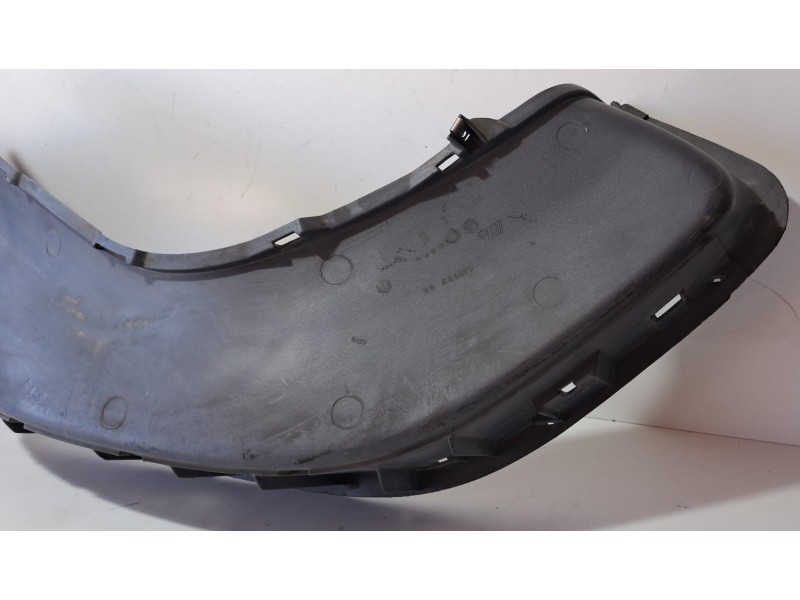 Recambio de molduras delanteras para piaggio (vespa) x9 x9 125 evolution referencia OEM IAM M239M 76791 