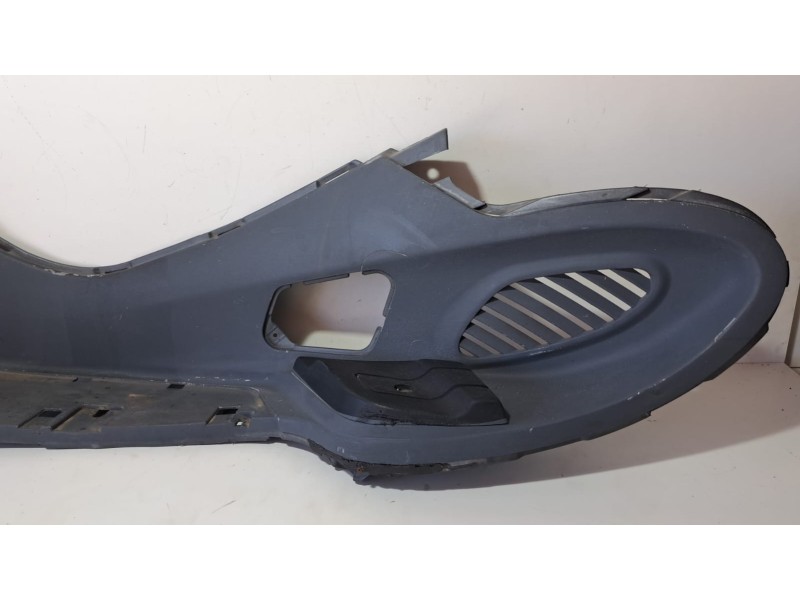 Recambio de molduras delanteras para piaggio (vespa) x9 x9 125 evolution referencia OEM IAM M239M 76791 