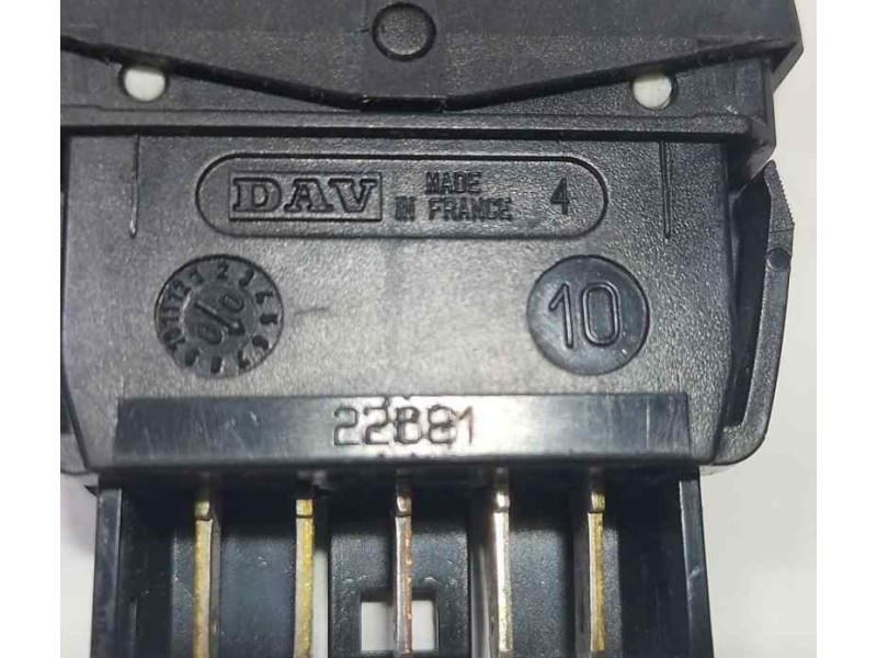 Recambio de mando elevalunas delantero derecho para citroën xsara picasso 2.0 hdi exclusive referencia OEM IAM 6552TA 86183 