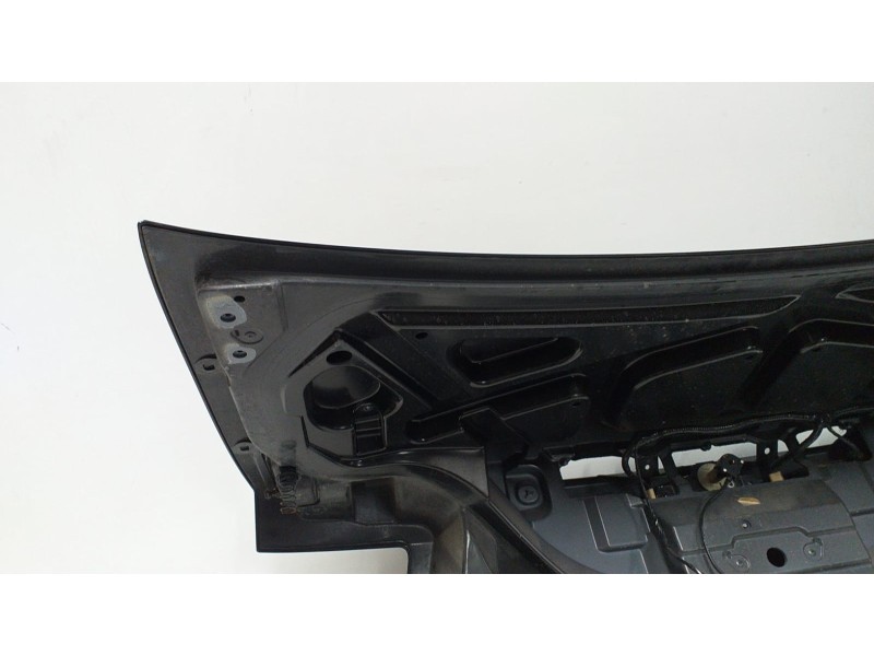 Recambio de porton trasero para ford mustang gt cabrio referencia OEM IAM 4.6I 74843 