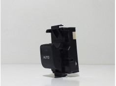 Recambio de mando elevalunas trasero izquierdo para toyota auris hybrid active referencia OEM IAM 192801 67261  2