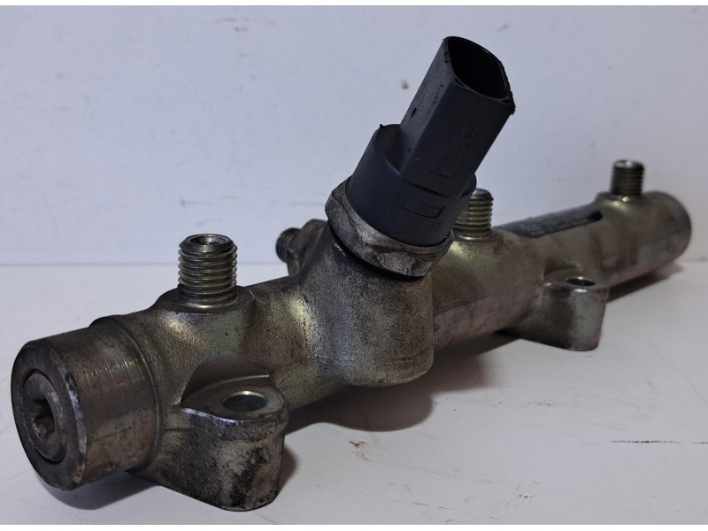 Recambio de rampa inyectora para volkswagen touareg (7la) tdi v6 referencia OEM IAM 059130089D 76853 R