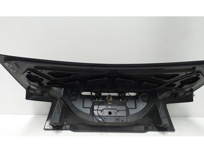 Recambio de porton trasero para ford mustang gt cabrio referencia OEM IAM 4.6I 74843 