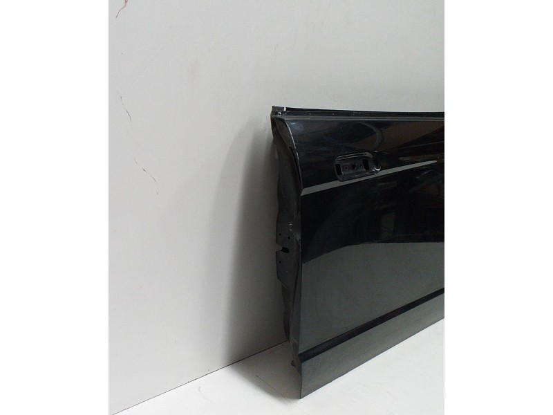 Recambio de puerta delantera derecha para ford mustang gt cabrio referencia OEM IAM 4.6I 74841 