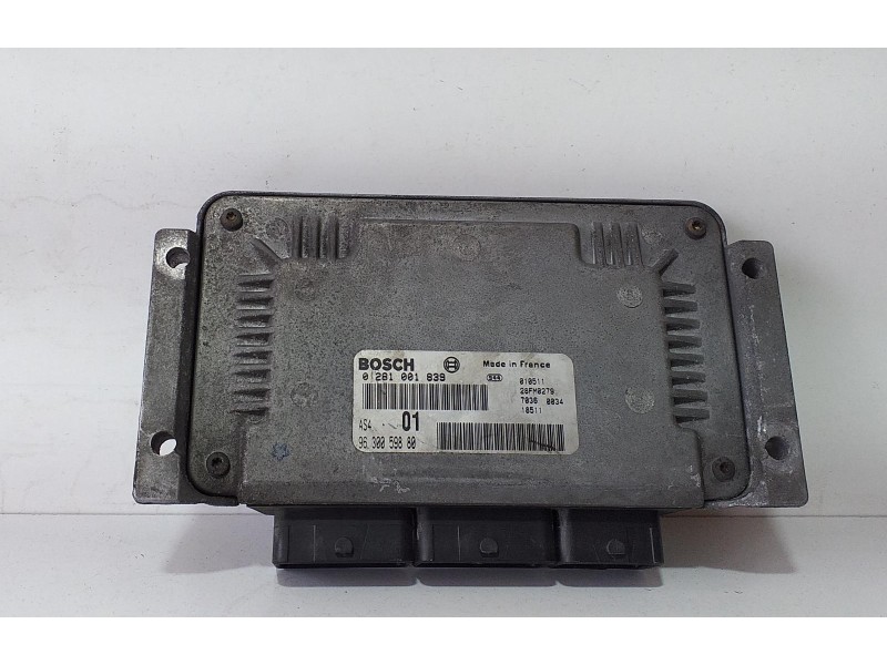 Recambio de centralita motor uce para citroën saxo 1.5 d image referencia OEM IAM 9630059880 70119 R