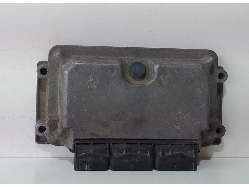 Recambio de centralita motor uce para citroën saxo 1.5 d image referencia OEM IAM 9630059880 70119 R
