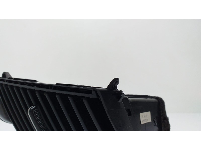 Recambio de rejilla aireadora para hyundai santa fe (bm) 2.2 crdi cat referencia OEM IAM 974202B000 60259 