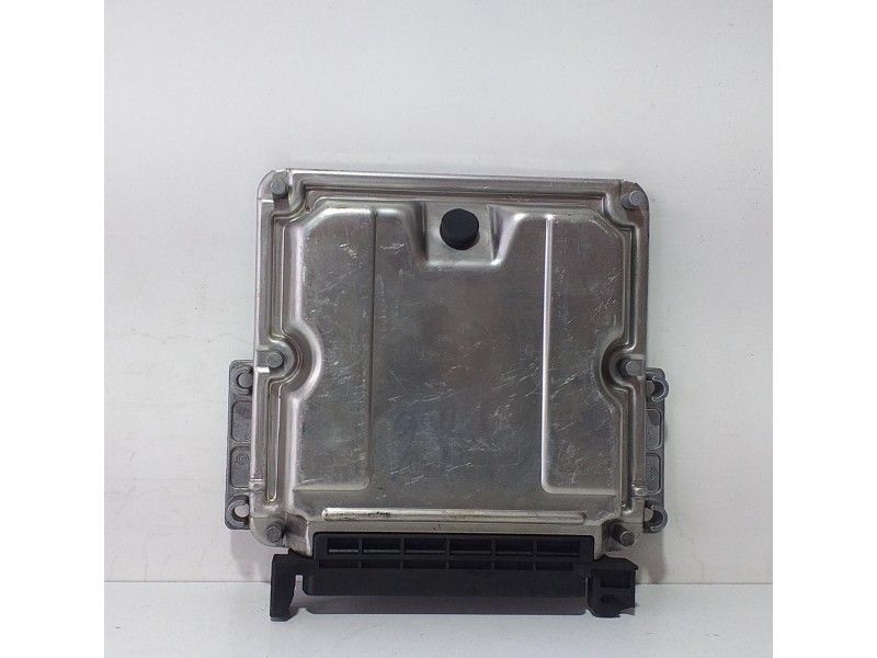 Recambio de centralita motor uce para citroën xantia berlina 2.0 hdi 90/110 attraction referencia OEM IAM 9635598680 70123 R