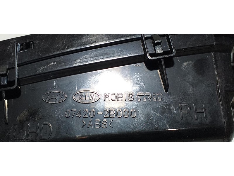 Recambio de rejilla aireadora para hyundai santa fe (bm) 2.2 crdi cat referencia OEM IAM 974202B000 60259 