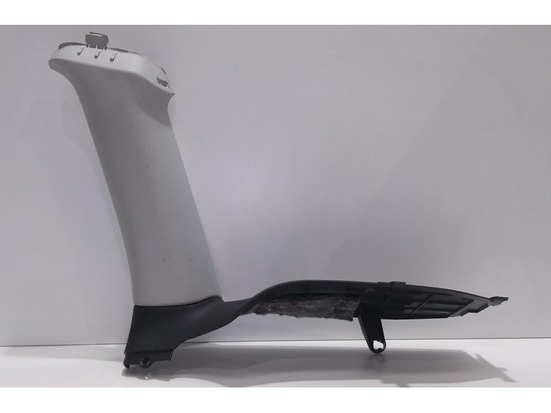 Recambio de moldura para audi a3 sportback (8p) 1.9 tdi attraction referencia OEM IAM 8P4867288 48288 