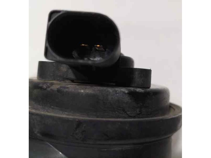 Recambio de claxon para audi a4 berlina (8e) 2.5 tdi (120kw) referencia OEM IAM 8E0951223 83124 