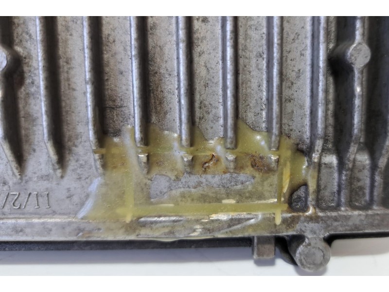 Recambio de centralita motor uce para mercedes-benz clase r (w251) 320 cdi l (251.122) referencia OEM IAM A6421500977 76859 