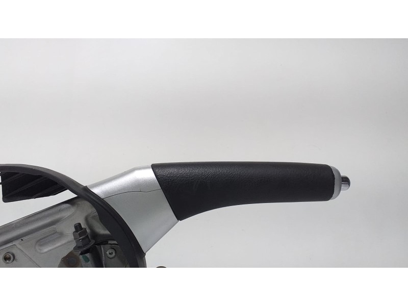 Recambio de palanca freno de mano para toyota auris hybrid active referencia OEM IAM 11329289 67272 