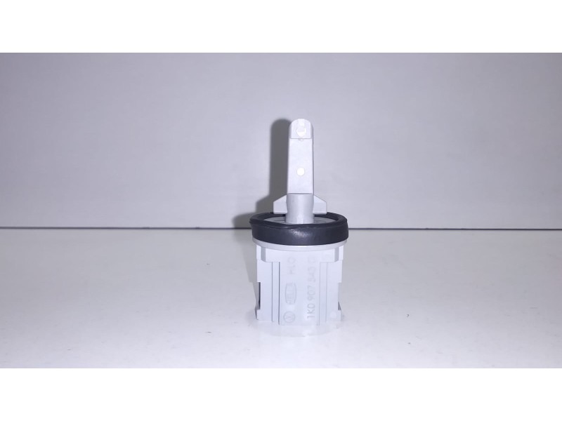 Recambio de sensor para audi a3 sportback (8p) 1.9 tdi attraction referencia OEM IAM 1K0907543G 48315 