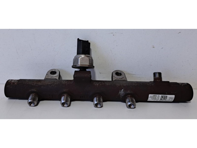 Recambio de rampa inyectora para renault scenic ii adventure by coronel tapiocca referencia OEM IAM 8200397346 76864 R