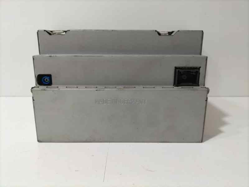 Recambio de sistema audio / radio cd para mercedes-benz clase e (w211) berlina e 200 cdi (211.004) referencia OEM IAM A211820209