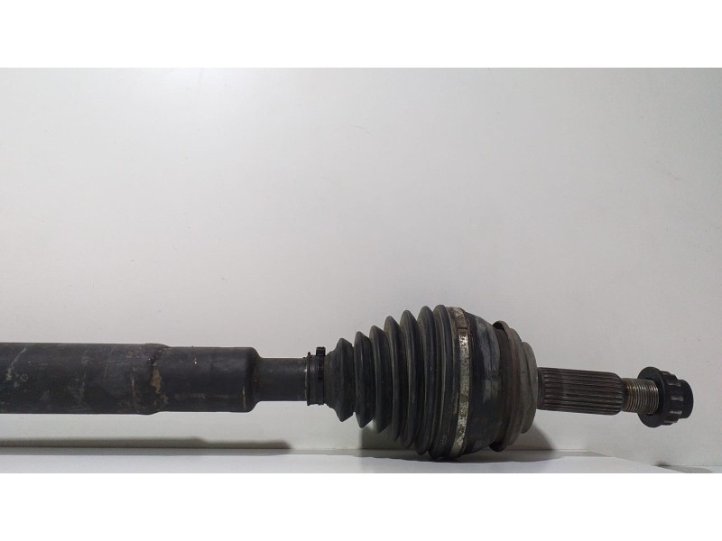 Recambio de transmision delantera derecha para toyota auris hybrid active referencia OEM IAM DE14R 67275 