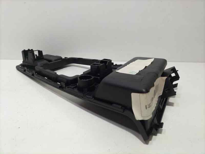 Recambio de molduras delanteras para seat leon (5f1) reference referencia OEM IAM 5F1863283D 83708 