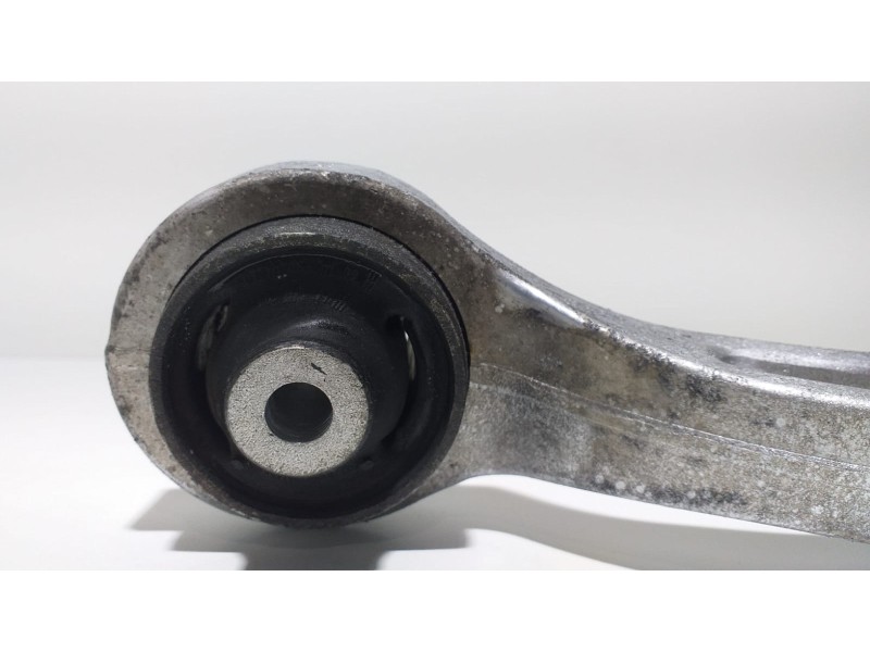 Recambio de brazo suspension inferior delantero izquierdo para audi a6 avant (4f5) 3.0 tdi quattro referencia OEM IAM 4F0407693B