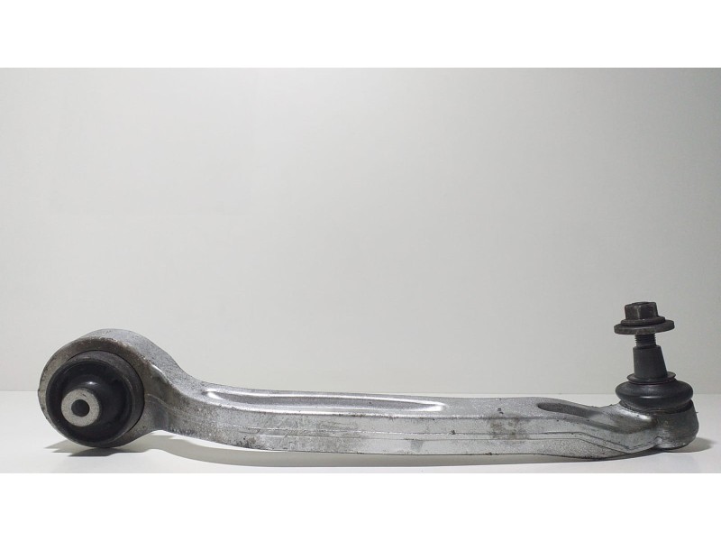 Recambio de brazo suspension inferior delantero izquierdo para audi a6 avant (4f5) 3.0 tdi quattro referencia OEM IAM 4F0407693B