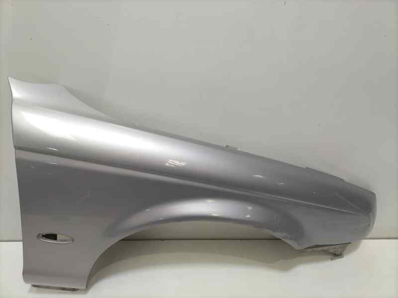 Recambio de aleta delantera derecha para jaguar s-type referencia OEM IAM XR826896 86205 