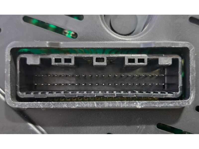 Recambio de cuadro instrumentos para kia sportage concept 4x2 referencia OEM IAM 940233U025 76876 R