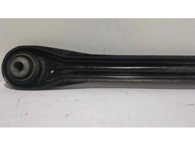 Recambio de brazo suspension inferior trasero derecho para volkswagen touareg (7la) tdi v10 referencia OEM IAM 7L0501531A 81371 