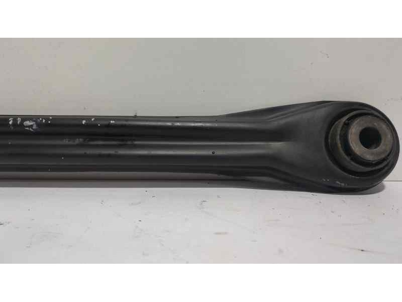 Recambio de brazo suspension inferior trasero derecho para volkswagen touareg (7la) tdi v10 referencia OEM IAM 7L0501531A 81371 