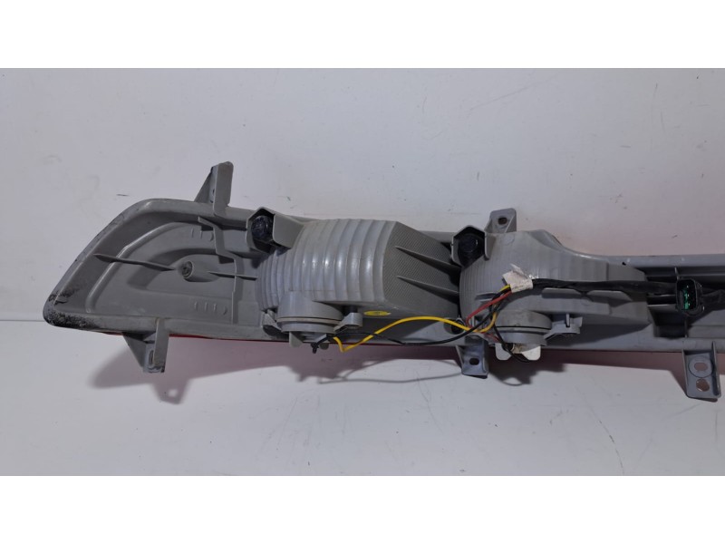 Recambio de piloto trasero derecho paragolpes para kia sportage concept 4x2 referencia OEM IAM 924063U300 76880 R