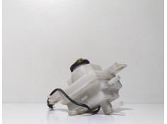 Recambio de deposito servo para toyota auris hybrid active referencia OEM IAM 4722012300 67295  2